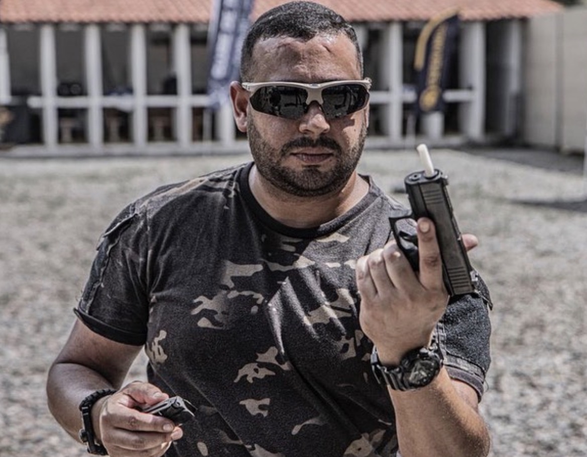 Responsável pela DFA Fire Arms